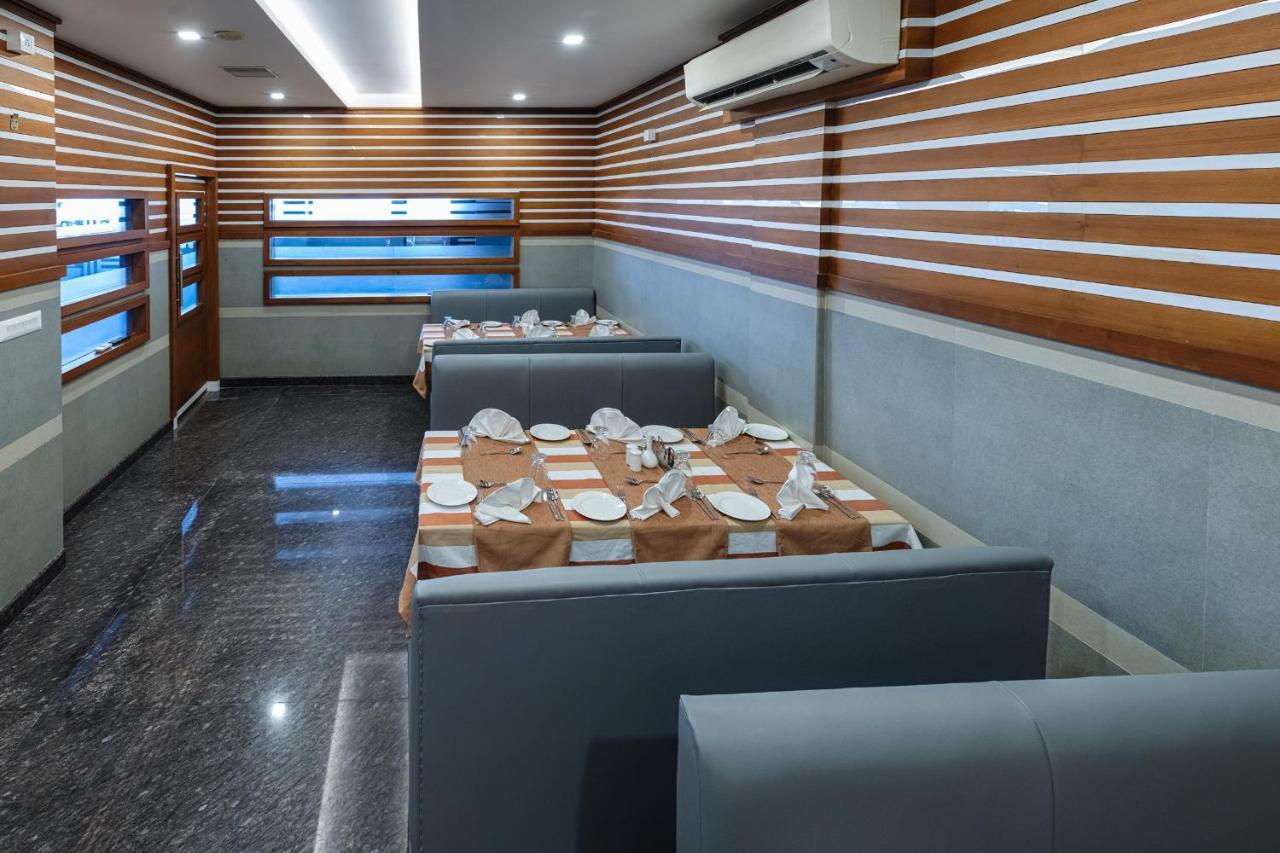 Vidya Residency Hotel Thrissur Exterior photo